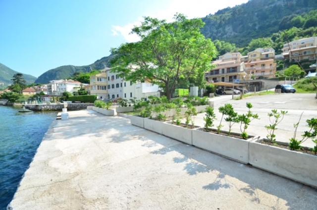 Nikola Lux Apartments Muo Exterior foto